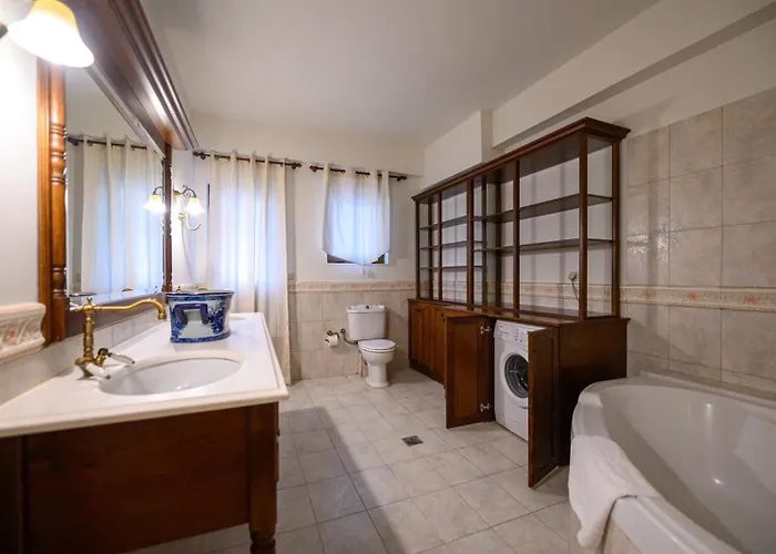 Casa Constantine Spacious Family And Friends Oasis With Pool, 10 Min From Kalamata * Andikálamos